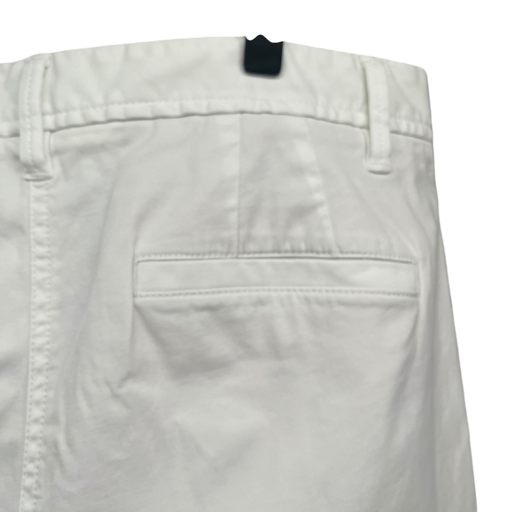 Talbots Girlfriend Chino Short Women Size 10 White Excellent Casual Mid Rise - Picture 3 of 7